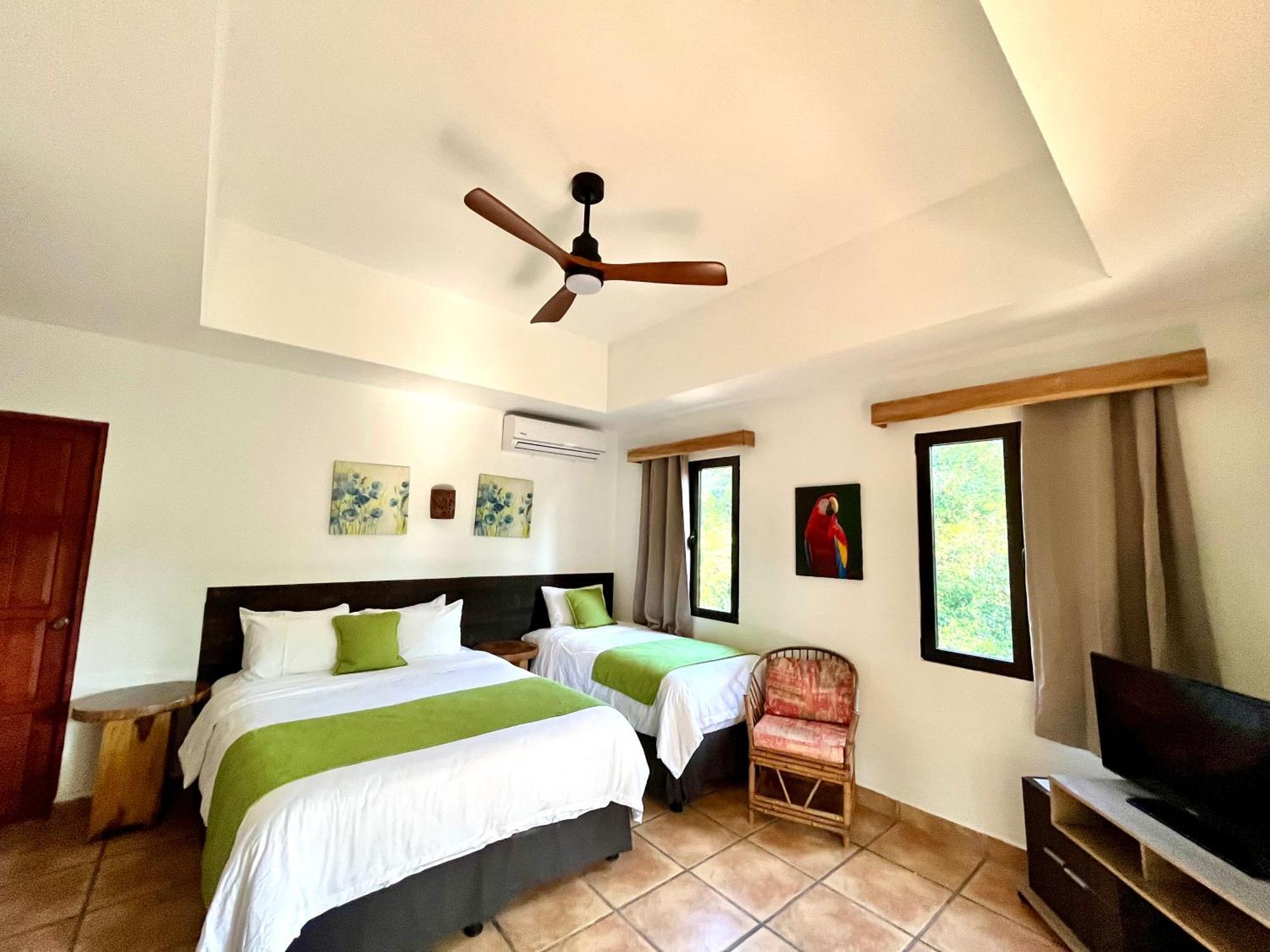 Hotel Cantarana Playa Grande Extérieur photo
